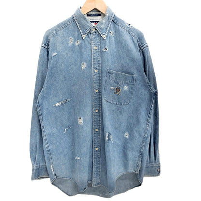 【現状渡し品】【メンズ】 TOMMY HILFIGER トミーヒルフィガー 90S LS DENIM BD SHIRT ダメージ加工 長袖 シャツ トップス 古着 ヴィンテージ 146-260616-rs-10-fur サイズ：S カラー：ブルー系 万代Net店