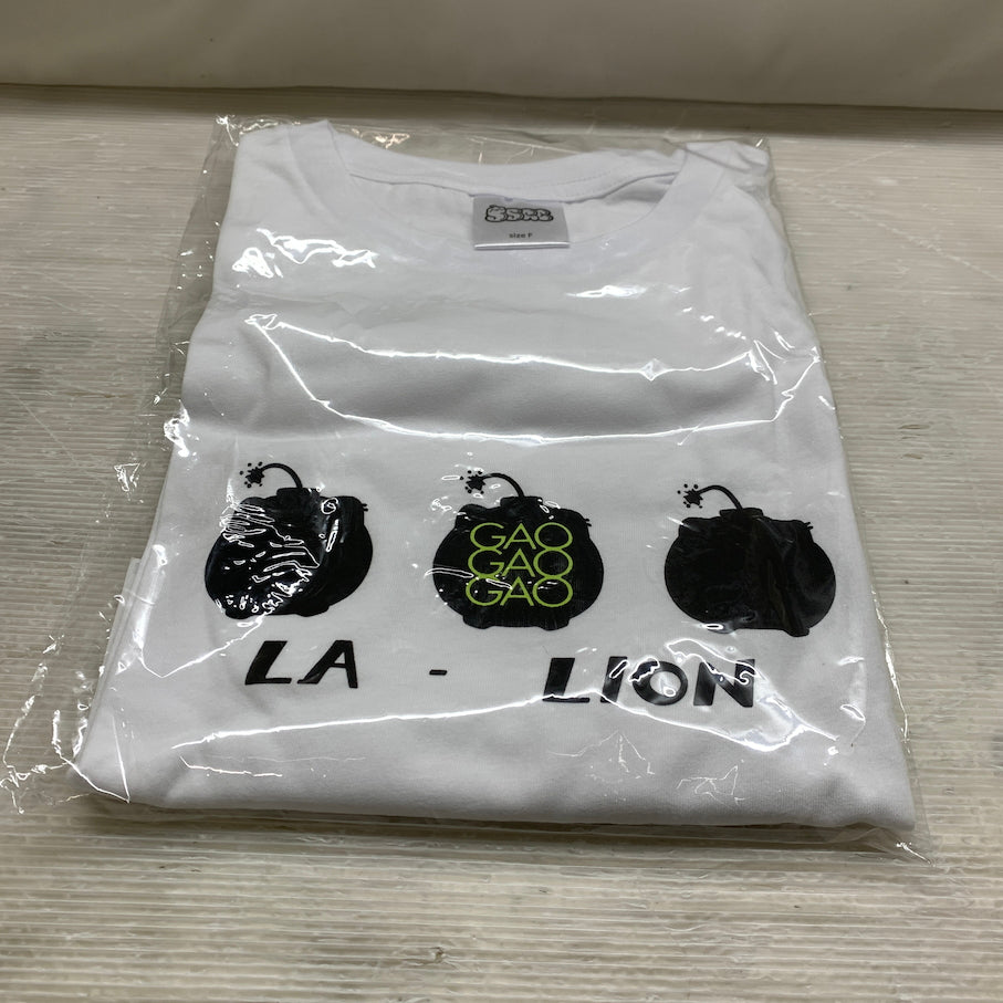 【現状渡し品】 LA・LION ししろんとお揃いTシャツ ホワイト フリーサイズ 「バーチャルYouTuberホロライブ 獅白ぼたん 誕生日記念2022」 053-260918-MS-05-min 万代Net店