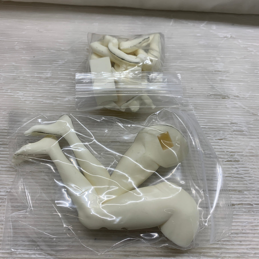 【現状渡し品】 ホロライブ ガレージキット 宝鐘海賊団company 社長 053-260918-MS-07-min 万代Net店