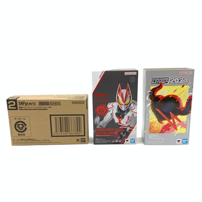 【中古美品】 完備品 S.H.Figuarts 仮面ライダーギーツ ブーストフォームマークⅢ 042-251208-mo-01-fur 万代Net店