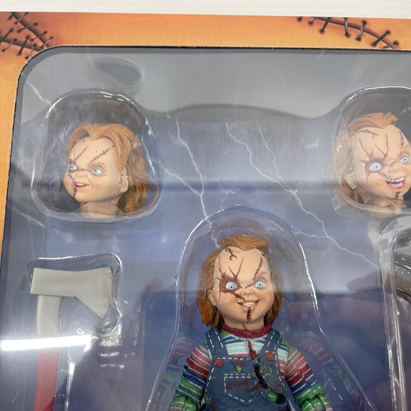 【中古美品】 NECA チャッキーの花嫁 - 7インチ スケール アクションフィギュア - 究極のダメージチャッキー 055-251116-ns-10-tei 万代Net店