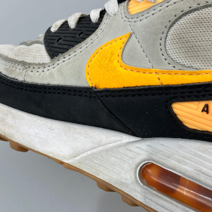 【中古品】【メンズ】 NIKE ナイキ FB9658-101 AIR MAX 90 WHITE PHOTON DUST BLACK LASER ORANGE スニーカー 本体のみ（箱なし） 160-251213-WA-11-iwa サイズ：27.5cm カラー：ホワイト ブラック オレンジ 万代Net店