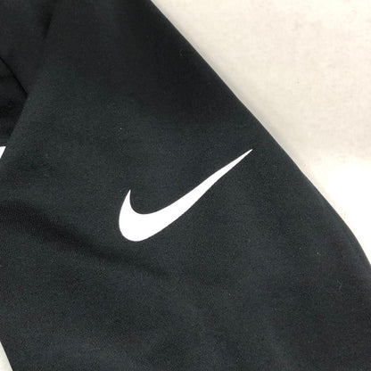 【中古品】【メンズ/レディース】 NIKE ナイキ THERMA BAR SWOOSH PULLOVER HOODIE DRI-FIT 823089-010 サーマフィット フーディー バー スウォッシュ パーカー ジャージ 長袖 トップス スポーツ系 148-240731-rs-06-fur サイズ：S カラー：ブラック 万代Net店