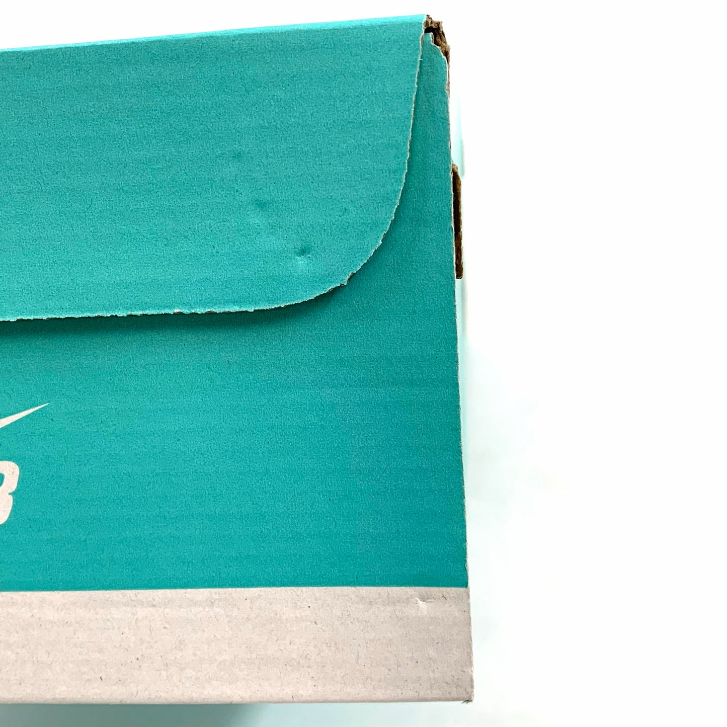 【中古品】【メンズ】 NIKE ナイキ SB アリウープ スケートボードシューズ スニーカー 靴 160-251212-yu-06-fur サイズ：28cm カラー：ホワイト/ブラック/ユニバーシティレッド/ホワイト 万代Net店