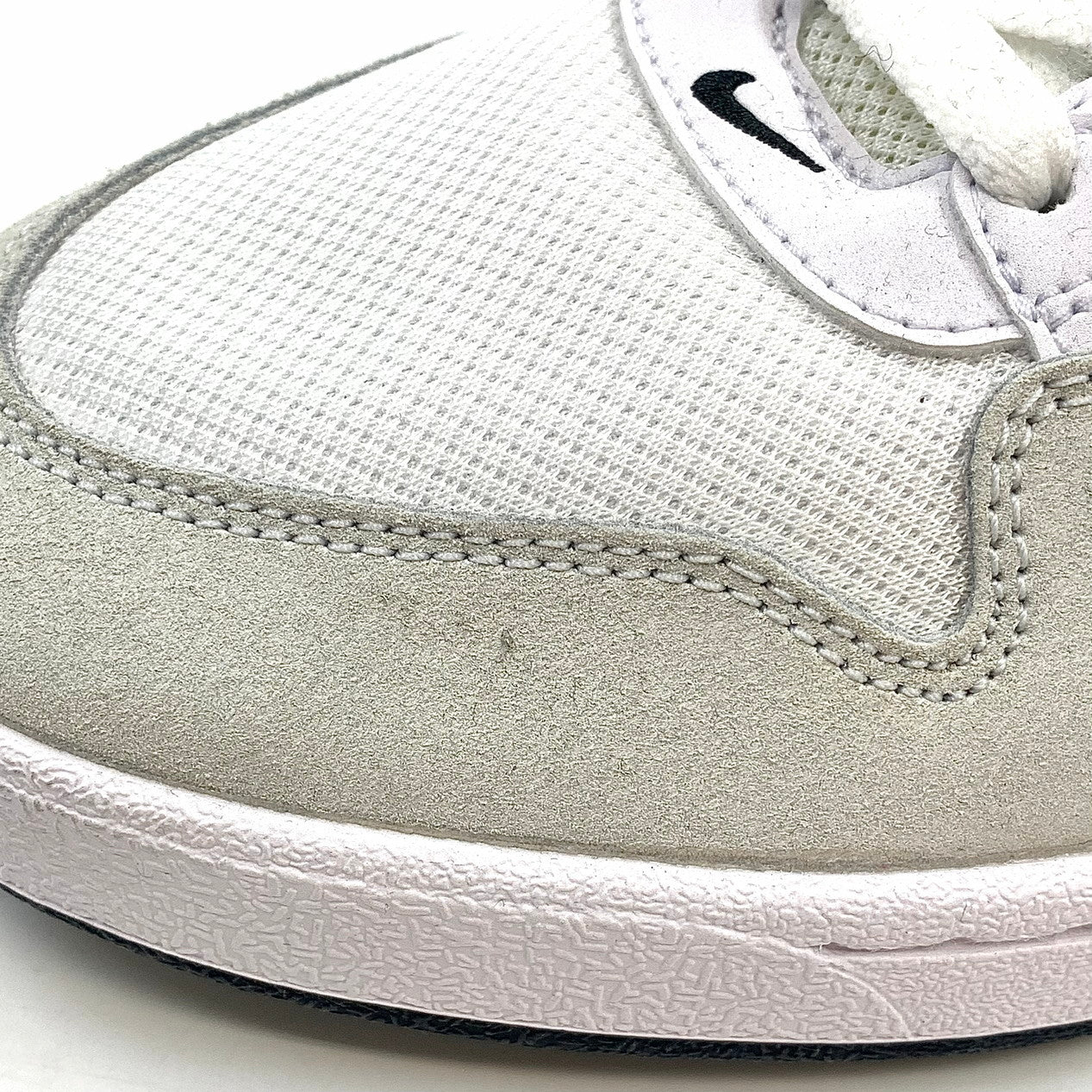 【中古品】【メンズ】 NIKE ナイキ SB アリウープ SB Alleyoop シューズ 靴 160-251214-yu-03-fur サイズ：27.5cm カラー：ホワイト/ブラック 万代Net店