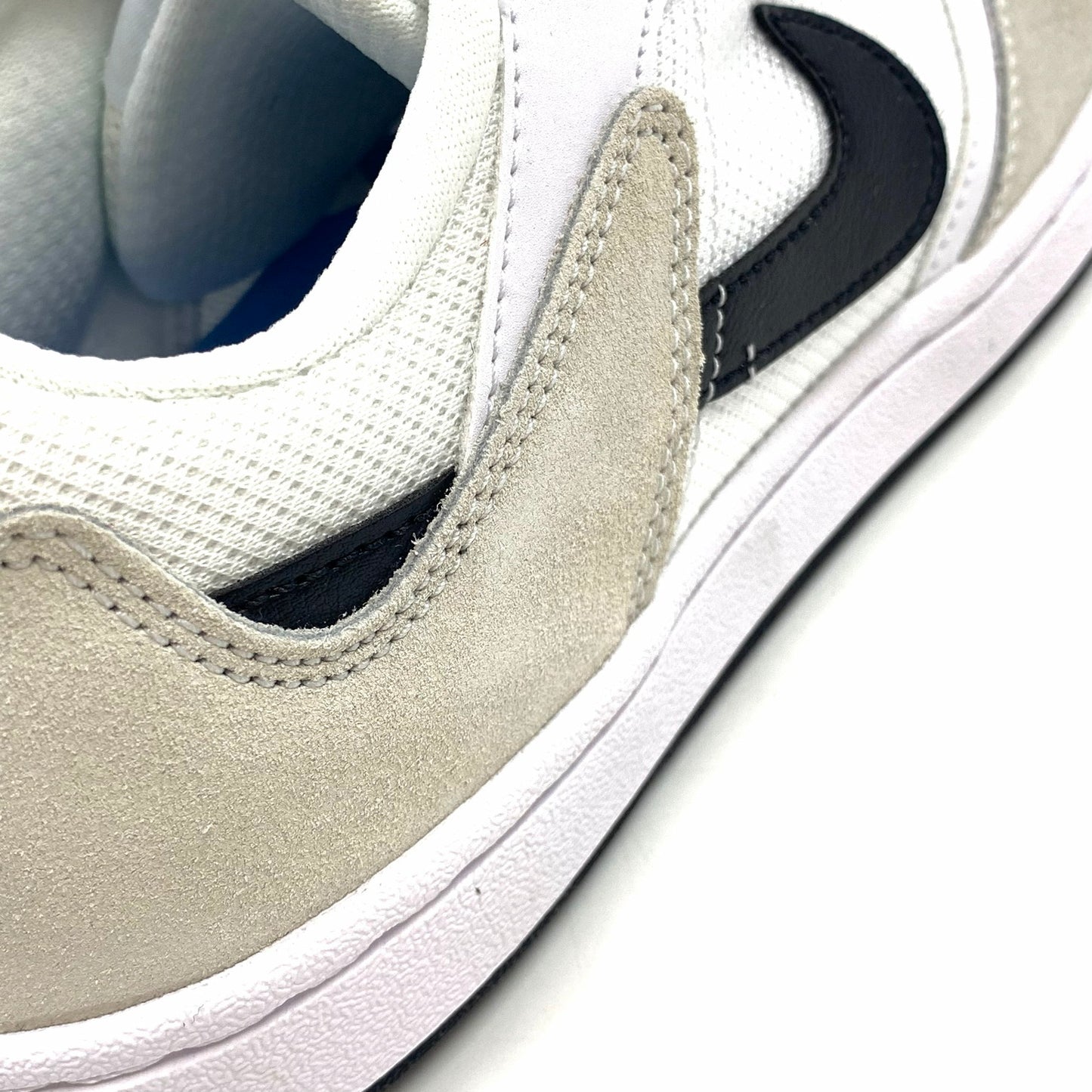 【中古品】【メンズ】 NIKE ナイキ SB アリウープ SB Alleyoop シューズ 靴 160-251214-yu-03-fur サイズ：27.5cm カラー：ホワイト/ブラック 万代Net店