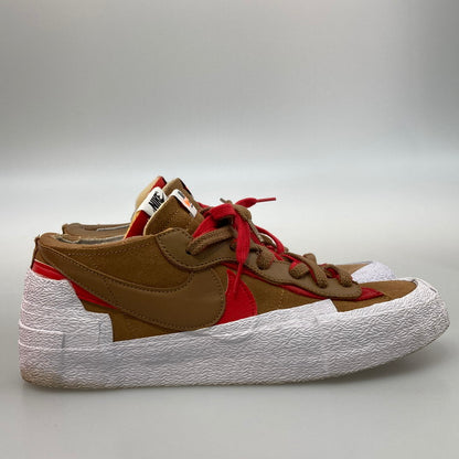 【中古品】【メンズ】 NIKE ナイキ SACAI×NIKE DD1877-200 BLAZER LOW BRITISH TAN ブレーザー ロー スニーカー 160-251219-WA-01-iwa サイズ：29.5cm カラー：LT BRITISH TAN/UNIVERSITY RED 万代Net店
