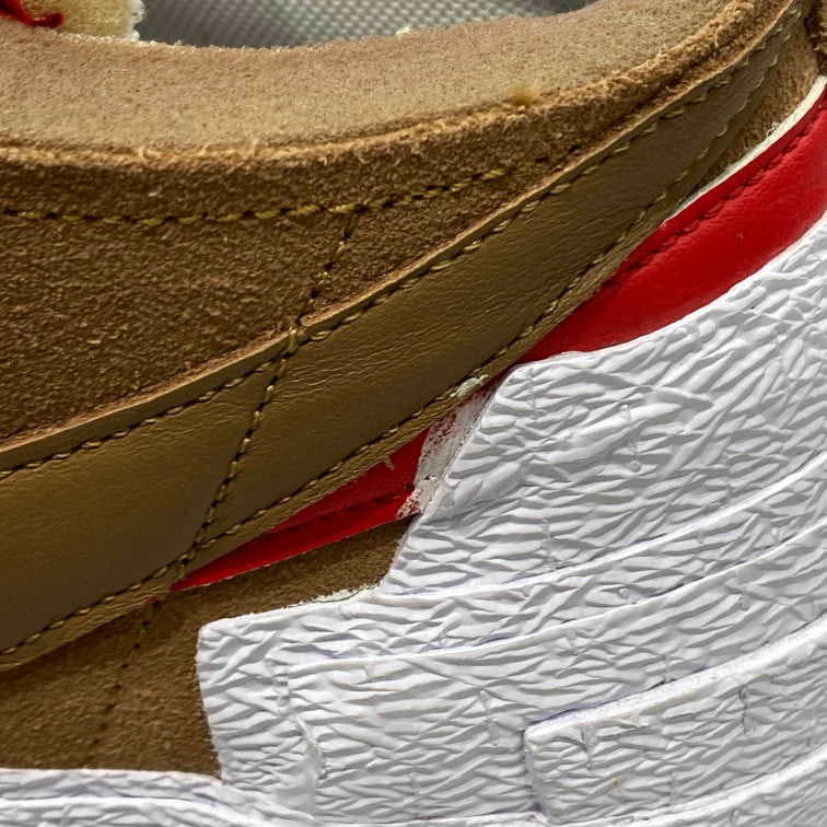 【中古品】【メンズ】 NIKE ナイキ SACAI×NIKE DD1877-200 BLAZER LOW BRITISH TAN ブレーザー ロー スニーカー 160-251219-WA-01-iwa サイズ：29.5cm カラー：LT BRITISH TAN/UNIVERSITY RED 万代Net店