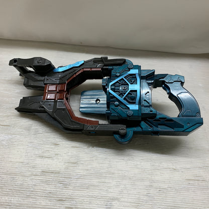 【中古品】 仮面ライダーガヴ/DXヴァレンバスター 042-260925-MS-03-min 万代Net店