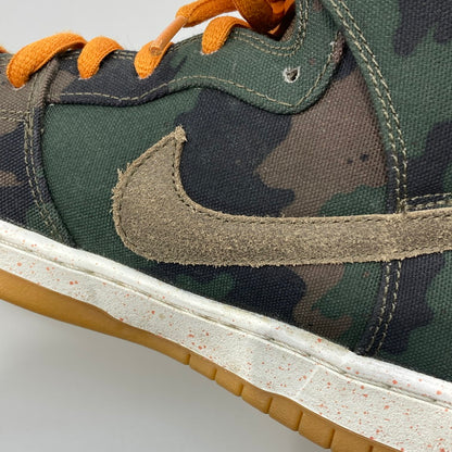 【中古品】【メンズ】 NIKE ナイキ SB 646552-037 DUNK HIGH FIVEONEO CAMO ダンク ハイ ファイブワンオー カモ スニーカー 本体のみ（箱なし） 160-251219-WA-05-iwa サイズ：26.5cm カラー：迷彩 オレンジ 万代Net店