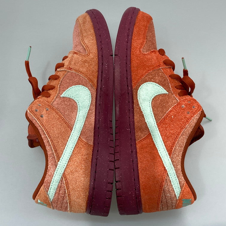 【中古品】【メンズ】 NIKE ナイキ SB DV5429-601 DUNK LOW PRO PRM MYSTIC RED AND ROSEWOOD ダンク ロー プロ プレミアム スニーカー 160-251219-WA-06-iwa サイズ：28.5cm カラー：MYSTIC RED/EMERALD RISE 万代Net店