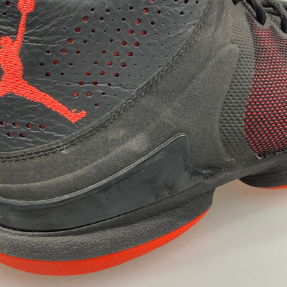 【中古品】【メンズ】 NIKE ナイキ 819163-012 JORDAN SUPER.FLY 4 PO ジョーダン スーパーフライ 4 プレイオフ スニーカー 本体のみ（箱なし） 160-251219-WA-08-iwa サイズ：27.5cm カラー：ブラック レッド 万代Net店