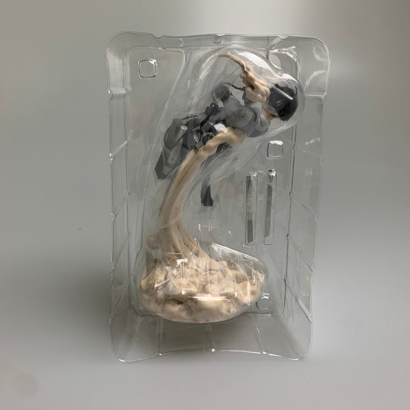 【中古品】 一番くじ 進撃の巨人　地鳴らし　B賞　リヴァイ　俺達が夢見た世界 フィギュア 052-260713-hu-10-min 万代Net店