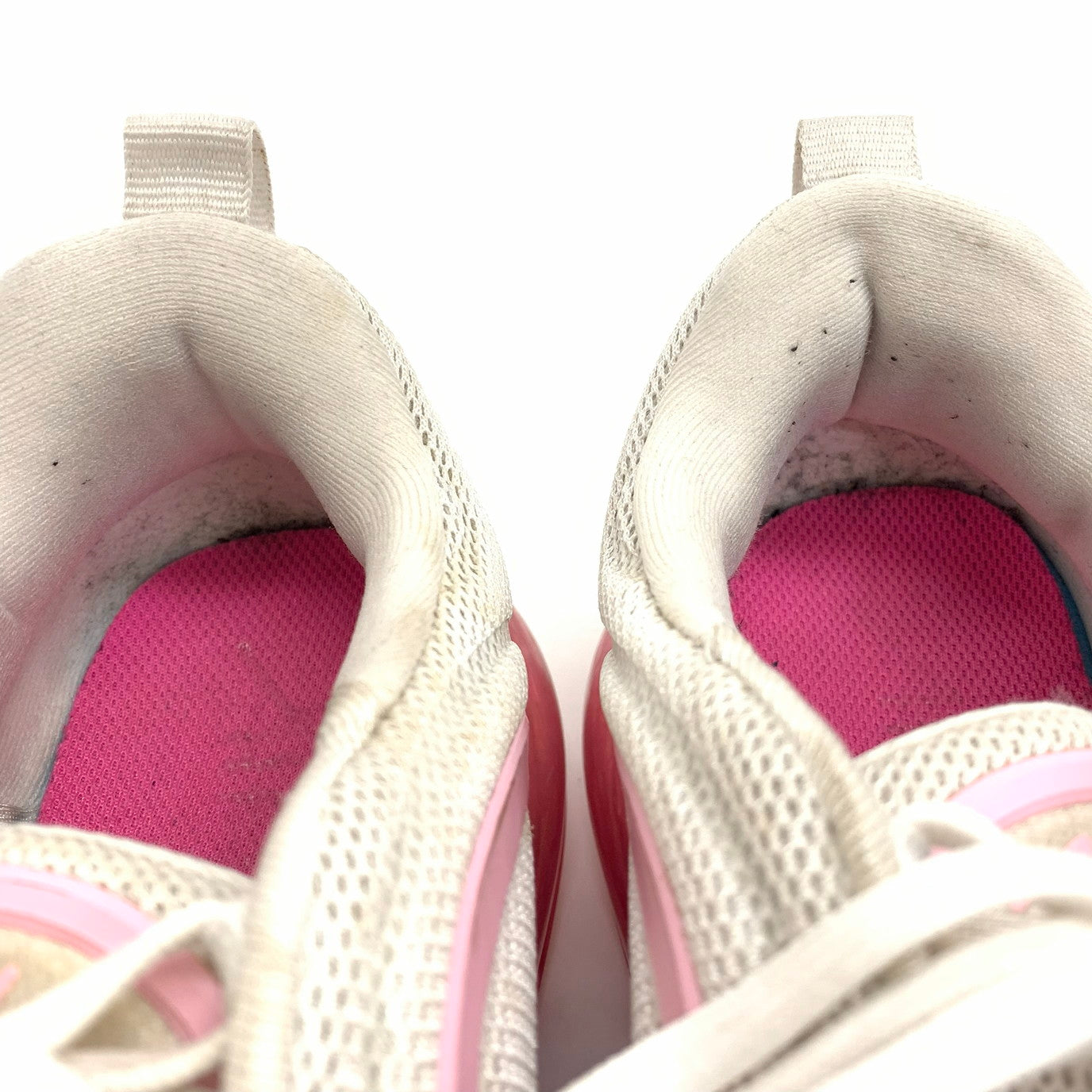 【現状渡し品】【レディース】 NIKE ナイキ ウィメンズ エアマックス 720 スニーカー 靴 160-251216-yu-05-fur サイズ：26cm カラー：ホワイト/ピンク 万代Net店