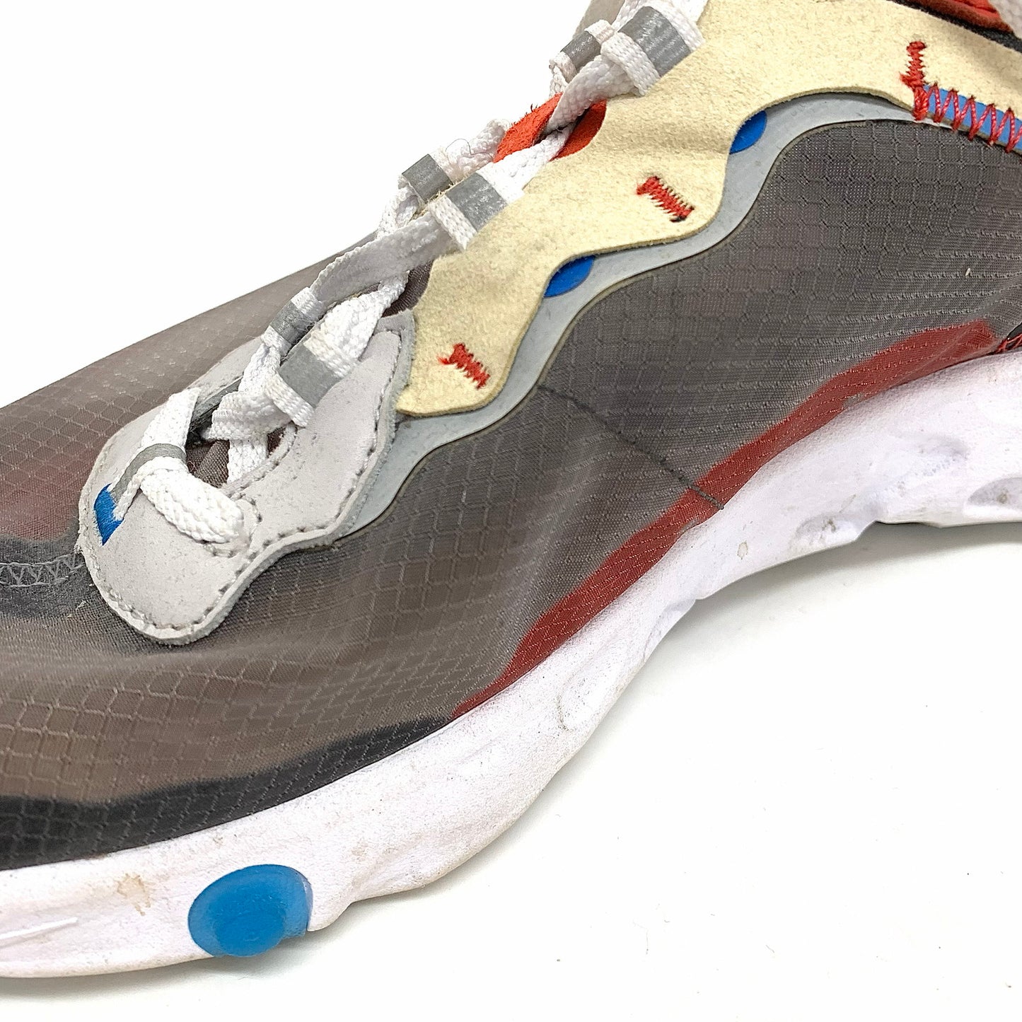 【現状渡し品】【メンズ】 NIKE ナイキ リアクト エレメント 87 ローカットスニーカー クラシックランニングシューズ 靴 160-251216-yu-06-fur サイズ：27.5cm カラー：マルチカラー 万代Net店