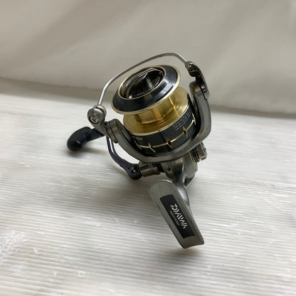 【現状渡し品】 ダイワ 12レガリス 3000 134-260527-MS-02-min 万代Net店