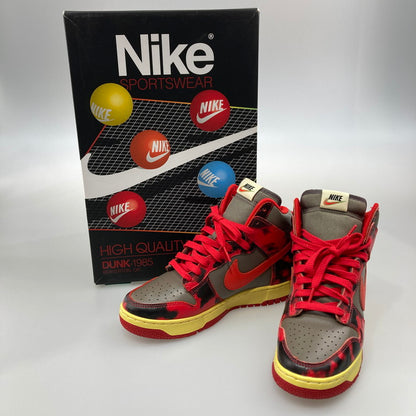 【中古美品】【メンズ】 NIKE ナイキ DD9404-600 DUNK HI 1985 SP UNIVERSITY RED/CHILE RED-CAVE STONE 靴 スニーカー 160-251221-WA-10-iwa サイズ：26cm カラー：ユニバーシティレッド/チリレッド/ケイブストーン 万代Net店