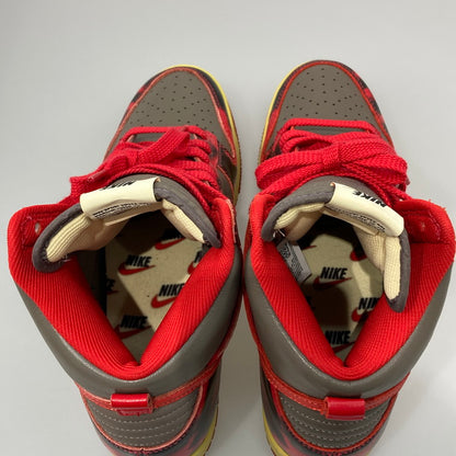 【中古美品】【メンズ】 NIKE ナイキ DD9404-600 DUNK HI 1985 SP UNIVERSITY RED/CHILE RED-CAVE STONE 靴 スニーカー 160-251221-WA-10-iwa サイズ：26cm カラー：ユニバーシティレッド/チリレッド/ケイブストーン 万代Net店