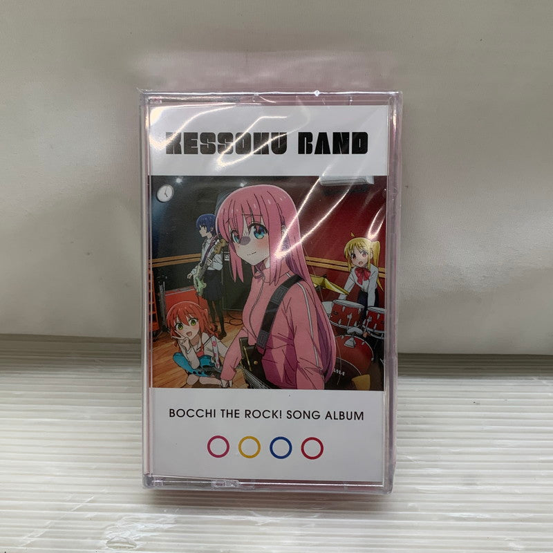 【中古品】 アニメ ぼっちざろっく！ 結束バンド カセットテープ ソングアルバム US輸入盤 グッズ 053-260722-hu-03-min 万代Net店