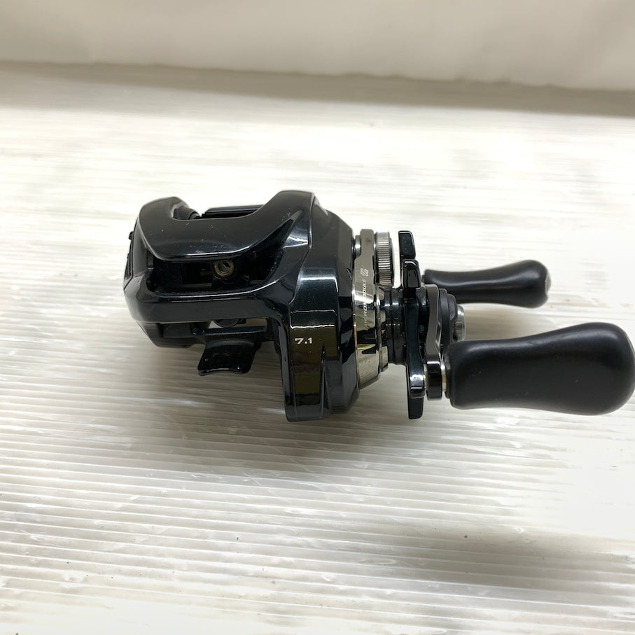 【現状渡し品】 シマノメタニウム DC 71HG 046635 134-260529-MS-06-min 万代Net店