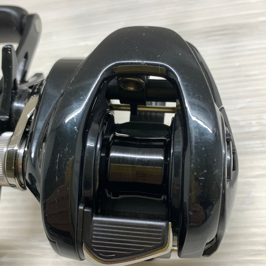 【現状渡し品】 シマノメタニウム DC 71HG 046635 134-260529-MS-06-min 万代Net店