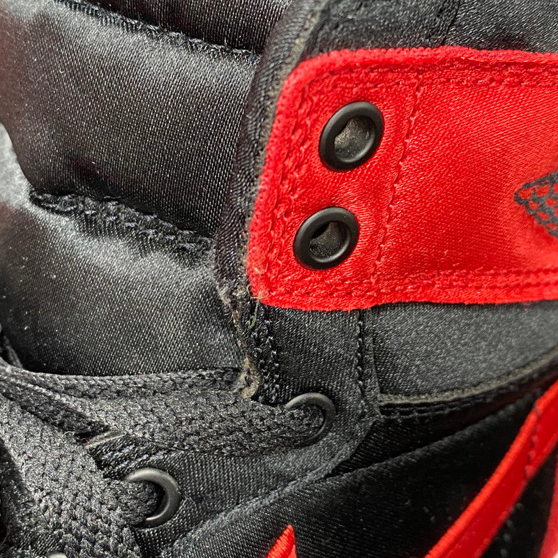 【中古品】【メンズ】 NIKE ナイキ FD4810-061 WOMEN'S AIR JORDAN 1 RETRO HIGH OG SATIN BRED ウィメンズ エア ジョーダン 1 レトロ ハイ サテンブレッド スニーカー 靴 160-260416-kh-18-izu サイズ：28 カラー：BLACK/UNIVERSTY RED-WHITE 万代Net店