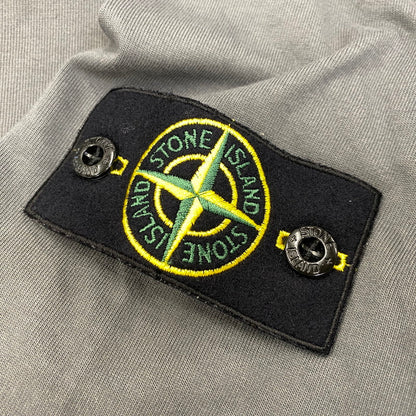 【中古品】【メンズ】 STONE ISLAND ストーンアイランド 791563750 GARMENT-DYED SWEAT LS TEE ガーメントダイ スウェット ロングスリーブ Tシャツ トップス 141-260817-kh-02-izu サイズ：M カラー：グレー 万代Net店