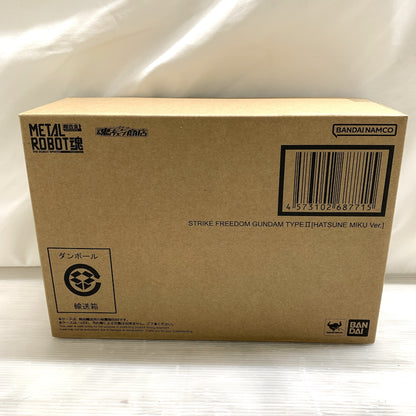 【未使用品】 METAL ROBOT魂 ストライクフリーダムガンダム弐式［初音ミク Ver.］ 056-260603-MS-02-min 万代Net店