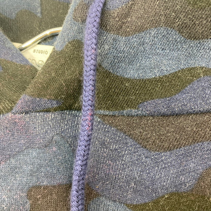 【現状渡し品】【メンズ】 STUDIO SEVEN L/S PK パーカー カモフラ 142-251230-WA-03-iwa サイズ：M カラー：ネイビー系 万代Net店