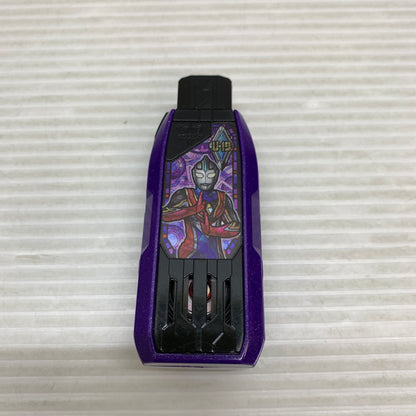 【中古品】 DXガッツハイパーキーPremium ウルトラマンガイアキーセット ウルトラマントリガー 044-260715-YT-02-min 万代Net店