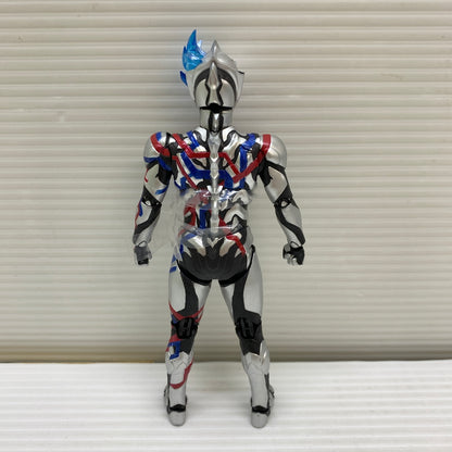 【中古品】 S.H.Figuarts ウルトラマンブレーザー 044-260715-YT-04-min 万代Net店
