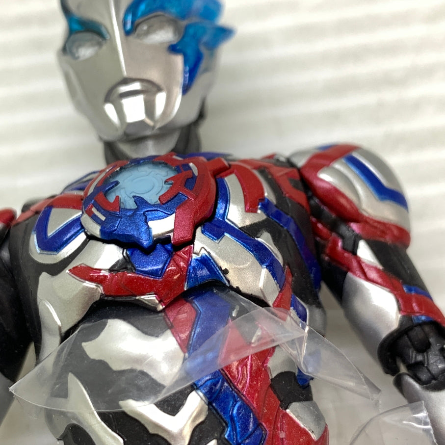 【中古品】 S.H.Figuarts ウルトラマンブレーザー 044-260715-YT-04-min 万代Net店