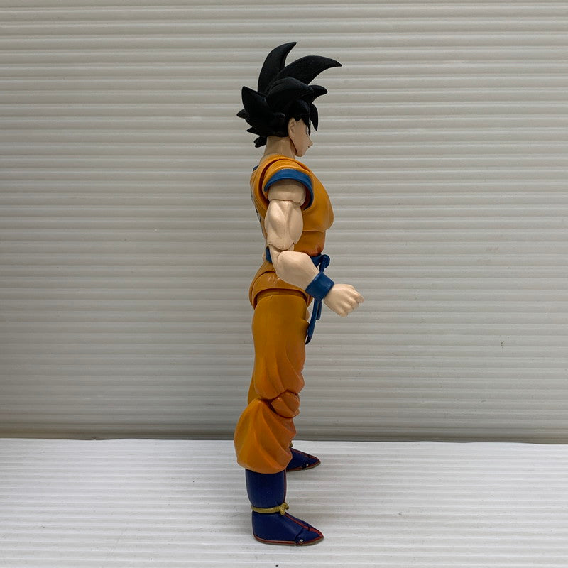 【現状渡し品】 S.H.Figuarts アニメ ドラゴンボール 超 孫悟空 スーパーヒーロー 塗装済み 可動フィギュア 050-260729-hu-03-min 万代Net店
