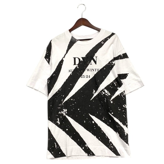 【中古品】【メンズ】 DRIES VAN NOTEN ドリスヴァンノッテン HELI SLOGAN PRINT T-SHIRT ヘリ スローガン プリント Tシャツ 半袖 トップス 141-241113-as-23-izu サイズ：S カラー：ホワイト 万代Net店