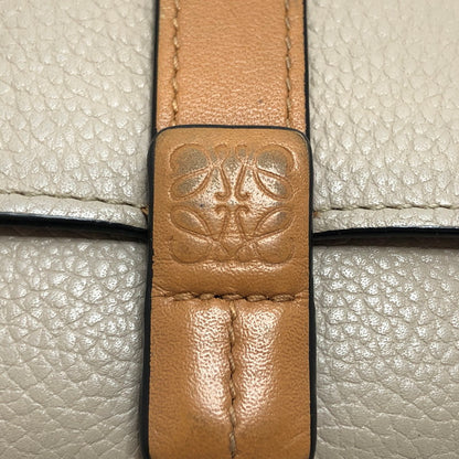 【中古品】【レディース】 LOEWE ロエベ SMALL VERTICAL WALLET "LIGHT OAT" C660S86X01 三つ折り財布 コンパクトウォレット 181-260416-rs-02-fur カラー：ライトオート/ハニー 万代Net店