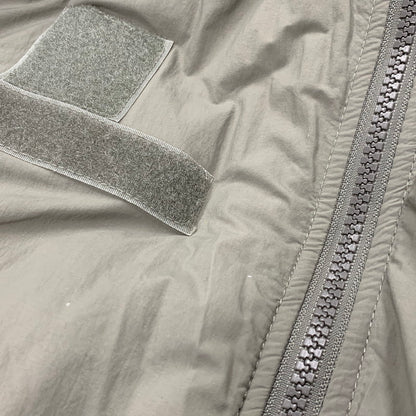 【中古品】【メンズ】 233-1517 PRIMALOFT JACKET プリマロフト ジャケット アウター 147-260329-kh-12-izu サイズ：S カラー：カーキ系 万代Net店
