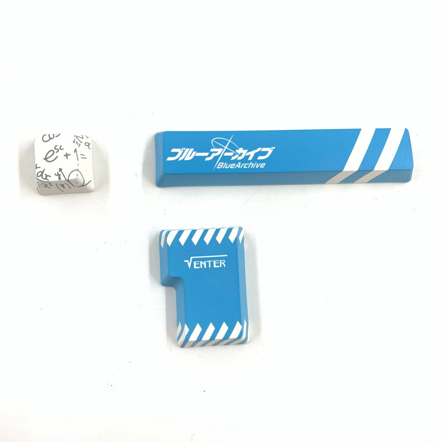 【中古品】 動作確認済 ふもコレ × ブルーアーカイブ キーボード ミレニアムサイエンススクール 日本語配列 おもちゃ 053-251010-mo-03-fur 万代Net店