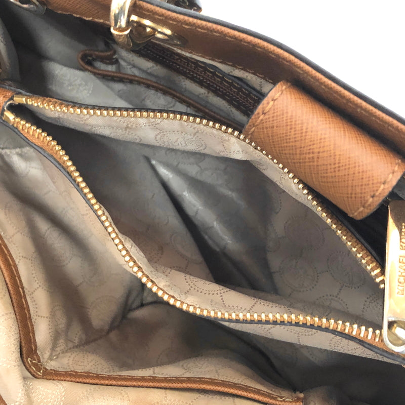 【現状渡し品】【レディース】 MICHAEL KORS マイケルコース Cynthia ミディアム サッチェル 30S3TCYS2L ハンドバッグ ショルダーバッグ 鞄 188-260929-rs-06-fur カラー：ブラウン 万代Net店