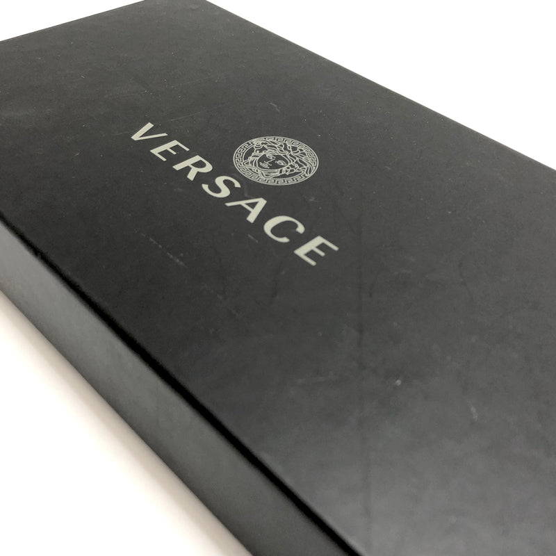 【中古品】【メンズ/レディース】 VERSACE ヴェルサーチェ La Greca グレカ ラウンドファスナー ウォレット 長財布 181-260709-rs-02-fur カラー：ブラック/グレー系 万代Net店