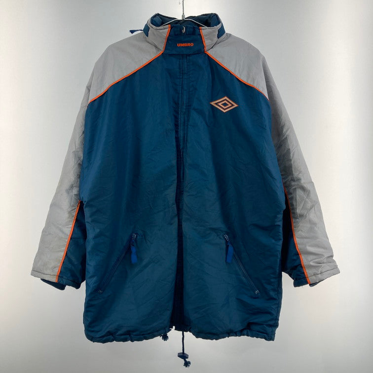 【現状渡し品】【メンズ】 UMBRO ナイロンジャケット 146-260110-WA-03-iwa サイズ：L カラー：ネイビー系 万代Net店