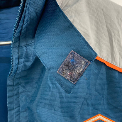 【現状渡し品】【メンズ】 UMBRO ナイロンジャケット 146-260110-WA-03-iwa サイズ：L カラー：ネイビー系 万代Net店