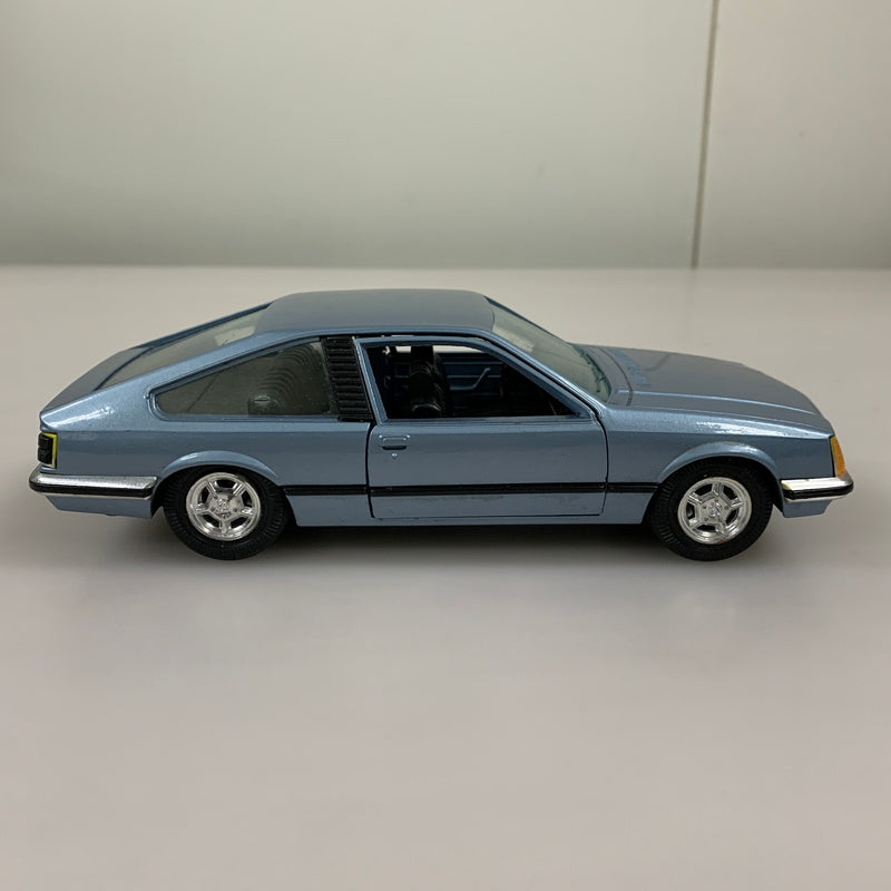 【現状渡し品】 AMA 448 OPEL MONZA DIECAST CAR　VINTAGE 1 25 SCALE オペルモンツァ ミニカー 061-260624-AS-17-min 万代Net店