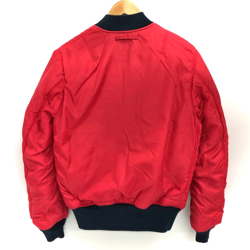【中古品】【メンズ】 ALPHA INDUSTRIES アルファインダストリーズ MA-1 TIGHT APOLLO TA0113-067 エムエーワン タイト アポロ11号 NASA ブルゾン アウター 古着 145-261007-rs-06-fur サイズ：M カラー：ネイビー×レッド 万代Net店