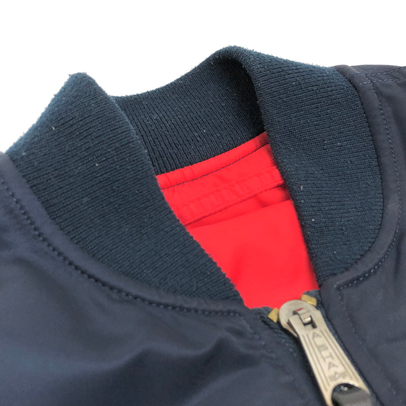 【中古品】【メンズ】 ALPHA INDUSTRIES アルファインダストリーズ MA-1 TIGHT APOLLO TA0113-067 エムエーワン タイト アポロ11号 NASA ブルゾン アウター 古着 145-261007-rs-06-fur サイズ：M カラー：ネイビー×レッド 万代Net店