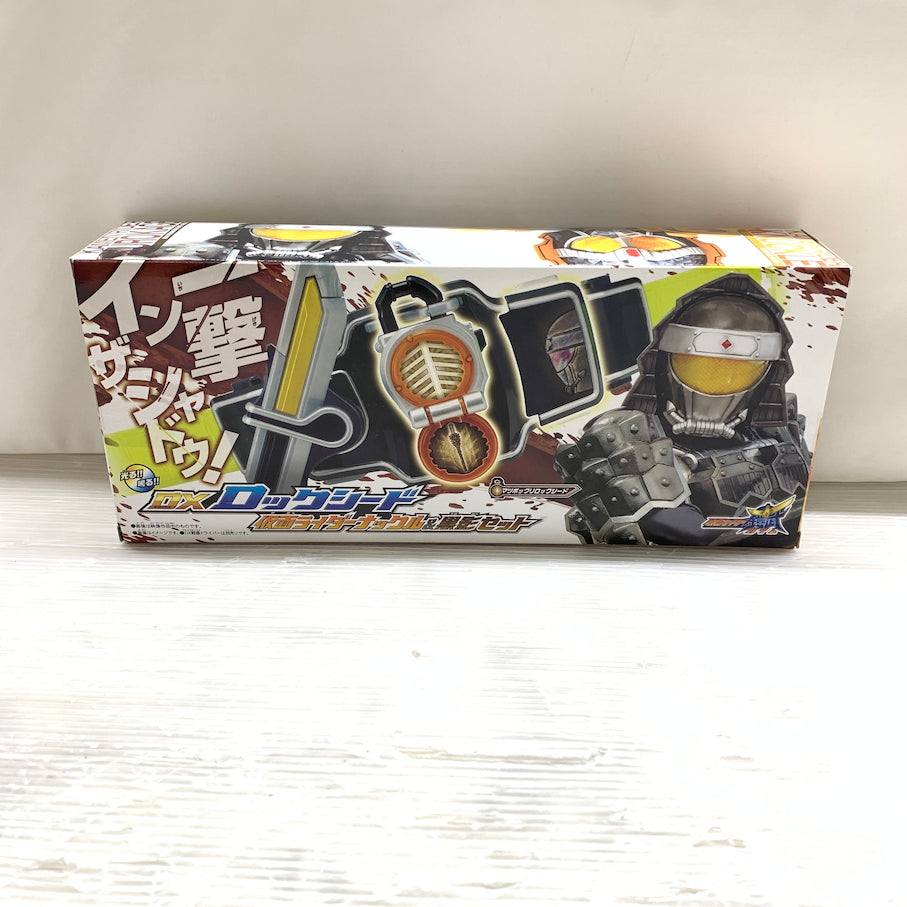 【中古美品】 バンダイ DXロックシード 仮面ライダーナックル＆黒影セット 042-260807-MS-01-min 万代Net店