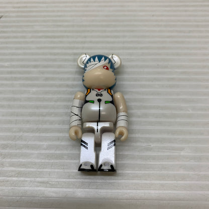 【中古品】 BE@RBRICK ベアブリック セブンイレブンxエヴァンゲリヲン 綾波レイ Ver. 039-260629-AS-11-min 万代Net店