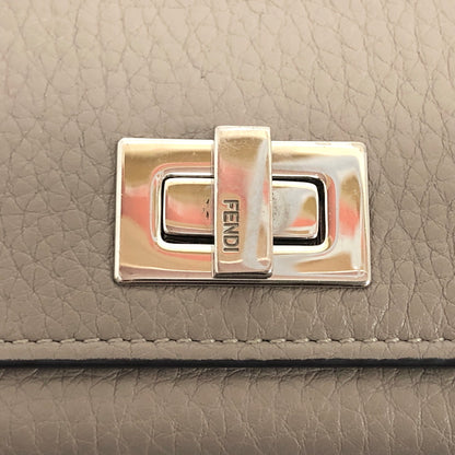 【中古品】【メンズ/レディース】 FENDI フェンディ 8M0425 ピーカブー セレリア カードケース 小銭入れ小物 181-260713-rs-03-fur カラー：グレージュ 万代Net店