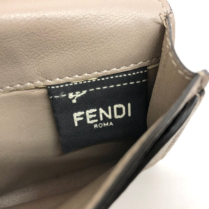 【中古品】【メンズ/レディース】 FENDI フェンディ 8M0425 ピーカブー セレリア カードケース 小銭入れ小物 181-260713-rs-03-fur カラー：グレージュ 万代Net店