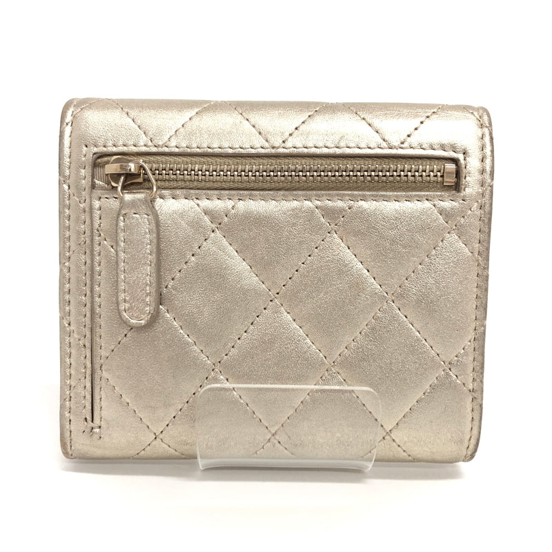 【中古品】【レディース】 CHANEL シャネル A82288 クラシックスモール ウォレット 三つ折り財布 181-260713-rs-07-fur カラー：シャンパンゴールド系 万代Net店