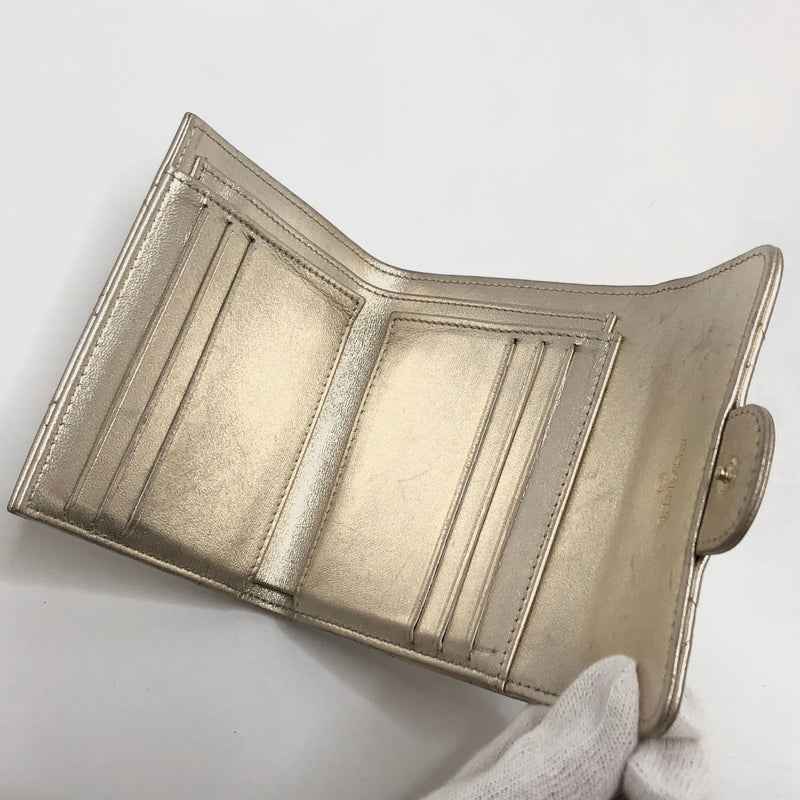 【中古品】【レディース】 CHANEL シャネル A82288 クラシックスモール ウォレット 三つ折り財布 181-260713-rs-07-fur カラー：シャンパンゴールド系 万代Net店